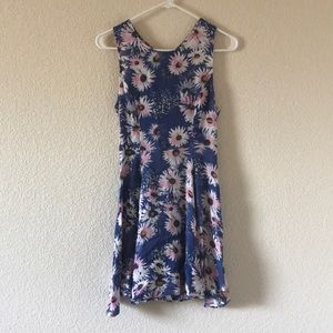 Blue daisy print dress